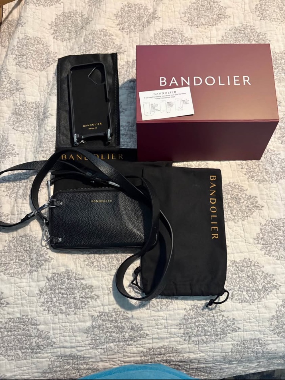Bandolier Remi Magnet Wallet and Pebble Leather Expanded Zip Pouch iPhone 16